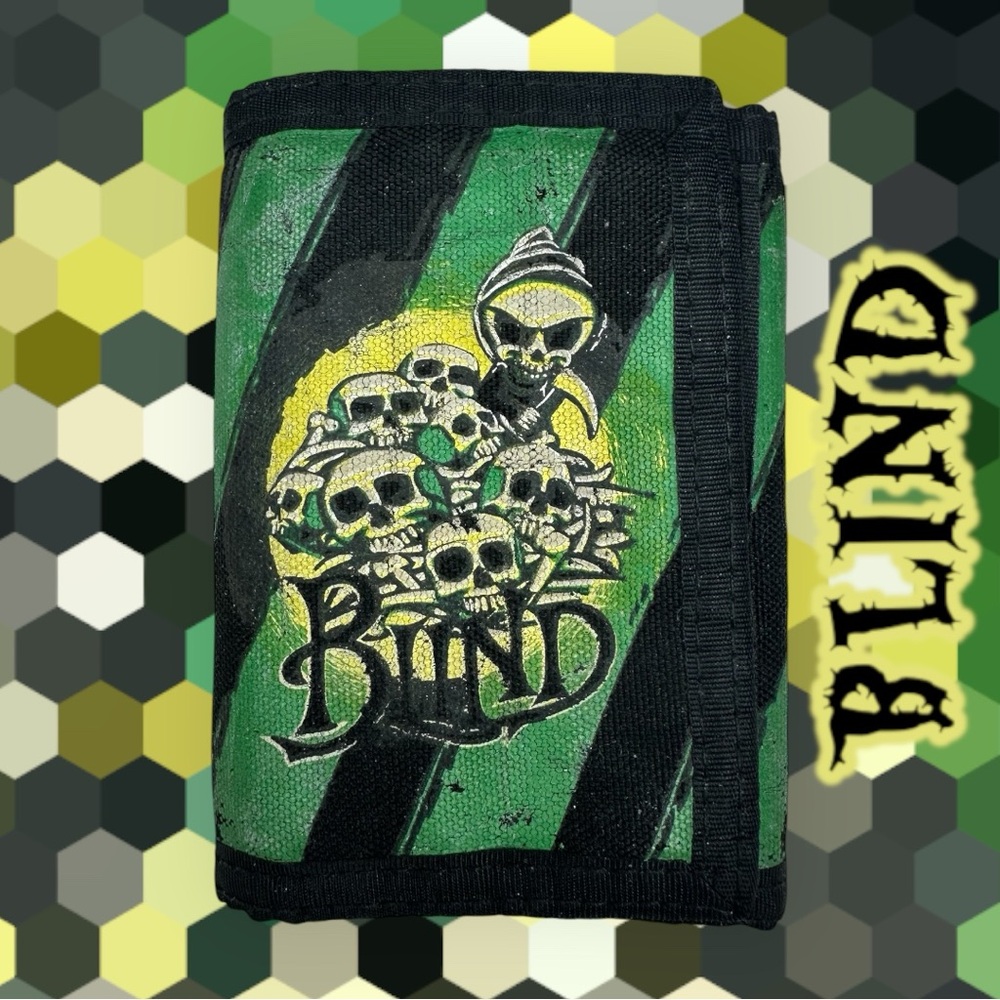 VINTAGE - Blind - Green and Black Skull Velcro Wallet